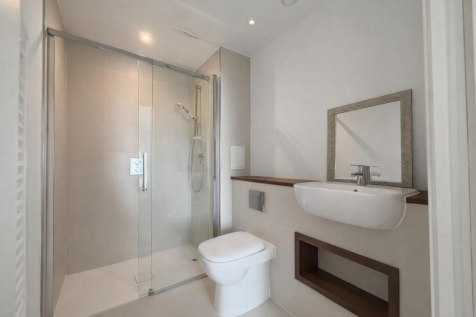 5. ensuite.png