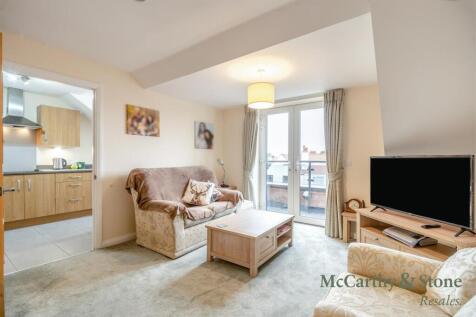 8704862-interior06.jpg