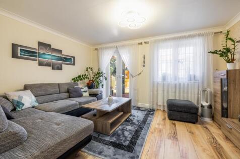 26 Wellingtonia Park (Wyberton)-19