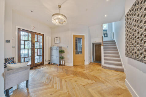 1355760-9-68cec61...