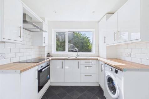 Pentland Road, Dronfield Woodhouse, Dronfield photo 4