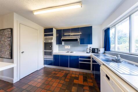 6 The Coppice-002.jpg