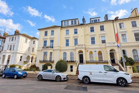 Hyde Gardens 002.jpg