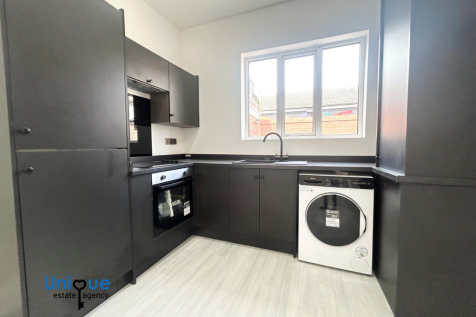 St. Pauls Road, Blackpool, Lancashire, FY1 photo 4
