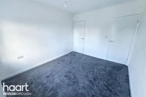 Eastwood Avenue, MARCH photo 3