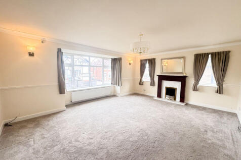 Formal lounge
