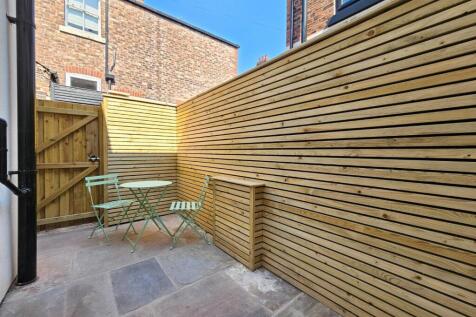 Courtyard Garden