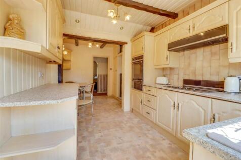 288 SOUTHEND ROAD SS11 8PS-11.jpg