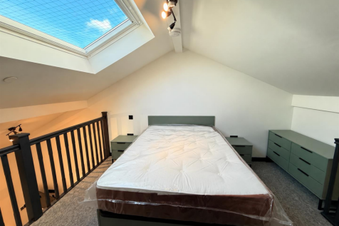 Studio 16 Bedroom.png