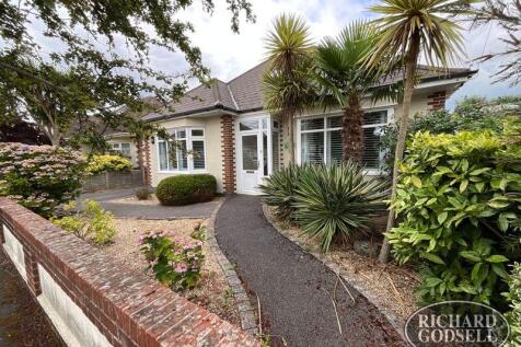 Christchurch, BH23 - property photo