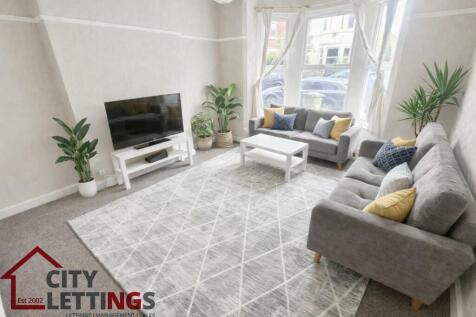 5-bed semi-detached on Burford Road, Forest Fields , £1,928/mo