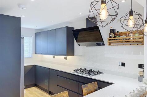 Fitted Kitchen
