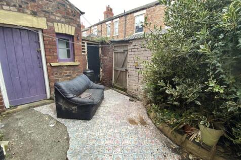 Rear Yard T202607301505.jpeg