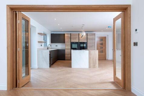 Entrance to dining kitchen