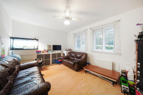 218 Brentfield Ro...
