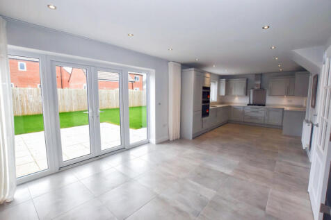 Dining Kitchen 1