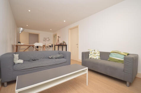 3 Bedroom Apartment To Rent