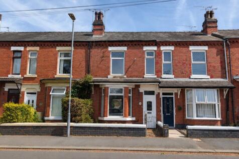3 bed mid terraced house