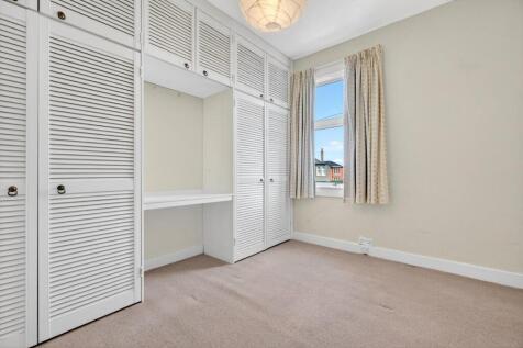 8 blackdales avenue, largs_10.jpg