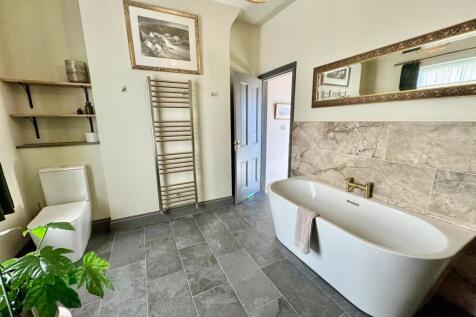 PHOTO-2025-04-07-20-10-49 (2).jpg