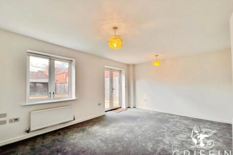 Belhouse Avenue, Aveley, Aveley, RM15 photo 3
