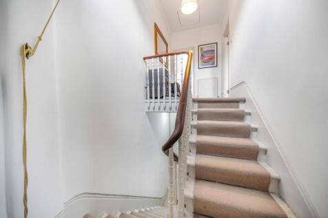Hallway.jpeg