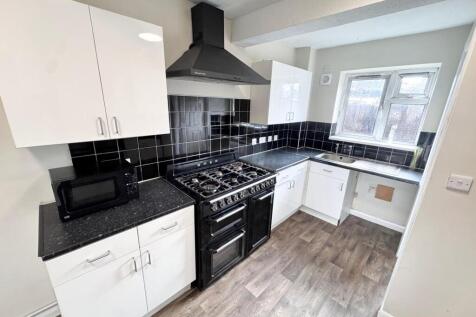 Shelthorpe Avenue, Loughborough, Leicestershire photo 4