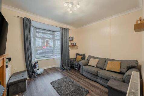 2 Wainfelin Road-6.jpg