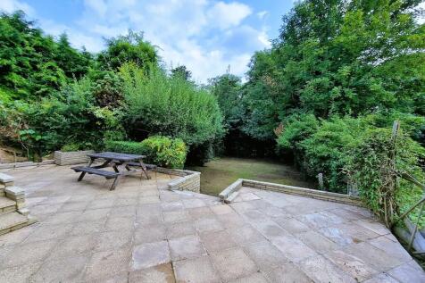Southway, Guildford photo 3