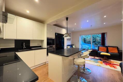 Lounge/kitchen/dining area