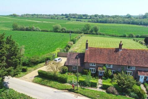 Hailsham, BN27 - property photo