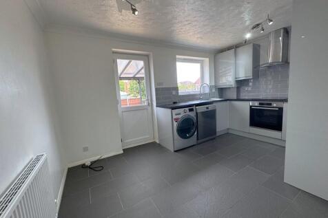 Rowan Drive, Bury St. Edmunds photo 3