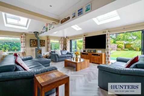 98335_62-Westgate-Guiseley  (4) - Copy_low.jpg