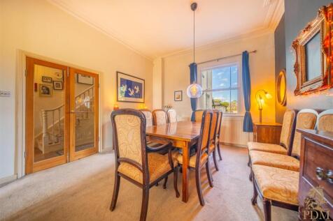 8 Claremont Rd Nottingham NG5 1BH