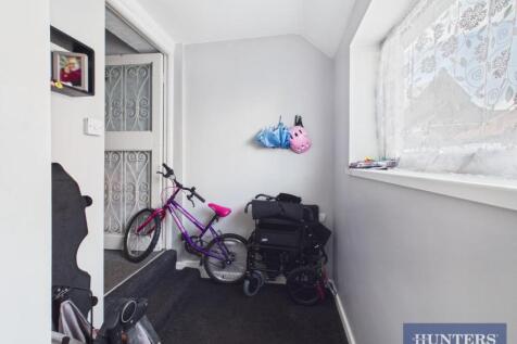 Flat 3 Entry