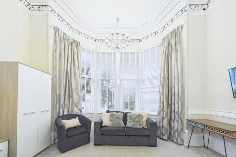 28 Buckingham Terrace photo 4