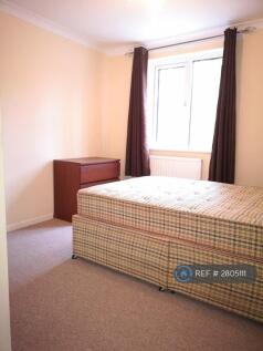 Pendlebury, Bracknell, RG12 photo 4
