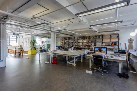 Jenny Packham Designs unit Main Building 3.jpg