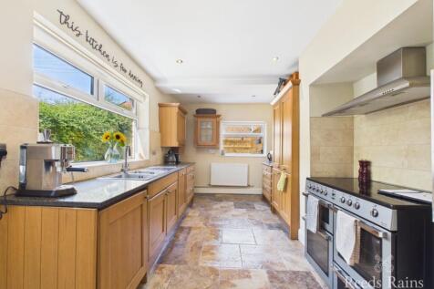 Highfield, Scarborough, North Yorkshire, YO12 photo 4
