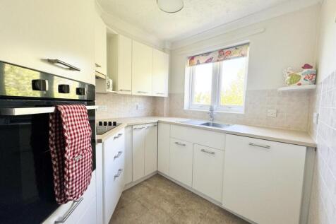 Hamlet Court Road, Westcliff-on-Sea photo 4