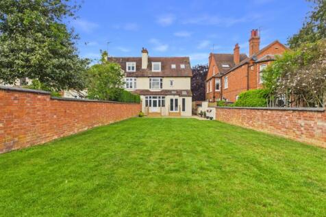 Abington Park Crescent