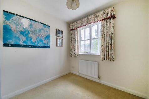 bedroom 3.jpg