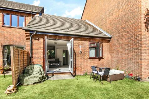 Bracknell, RG12 - property photo