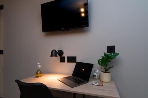 Room 4, Wilfred Street photo 5