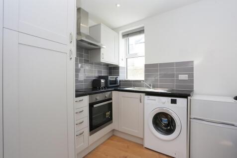kitchen area 1.jpg