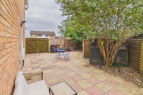 Rear courtyard