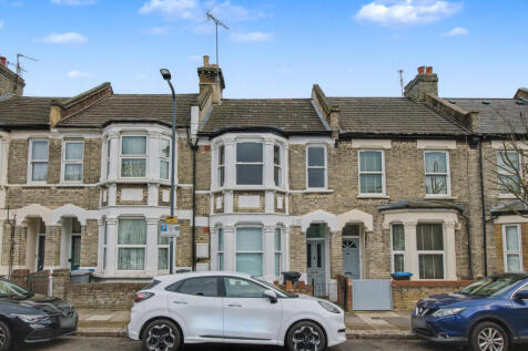 Flat B, 95 Victor Road, Kensal Green, London, NW10 5XB