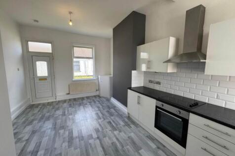 25 The Square, Grimsby photo 4