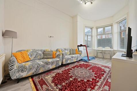 LR - 2 Carlton Mansions - Reception6 (1).jpg