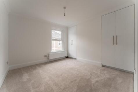 Station Road, Meopham, Gravesend, Kent, DA13 photo 4